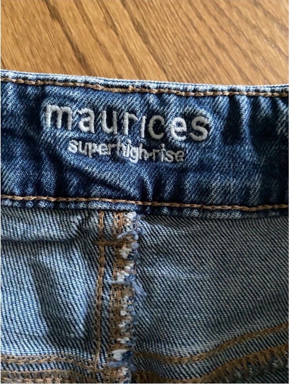 MAURICES Ripped Button Fly Super High Rise Jean Shorts - Picture 4 of 6